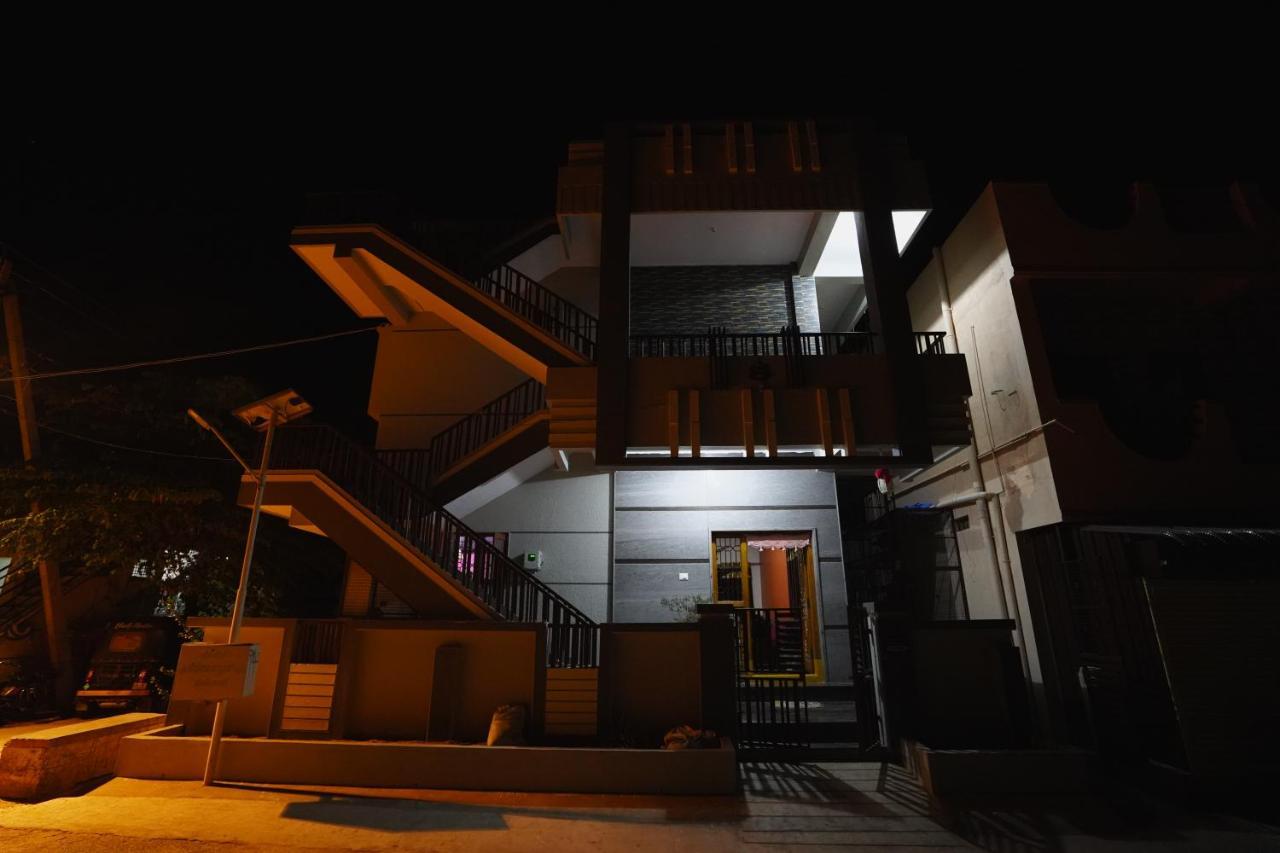 Akash Homestay Hampi Zewnętrze zdjęcie