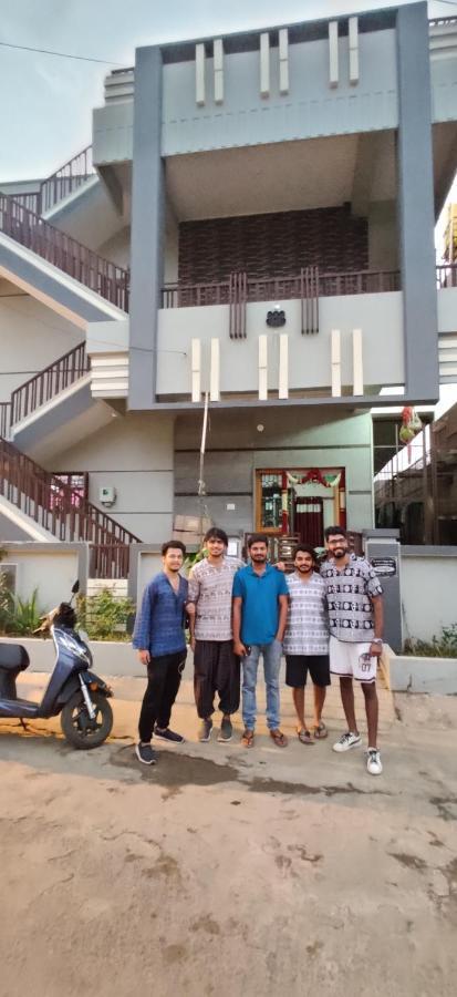 Akash Homestay Hampi Zewnętrze zdjęcie